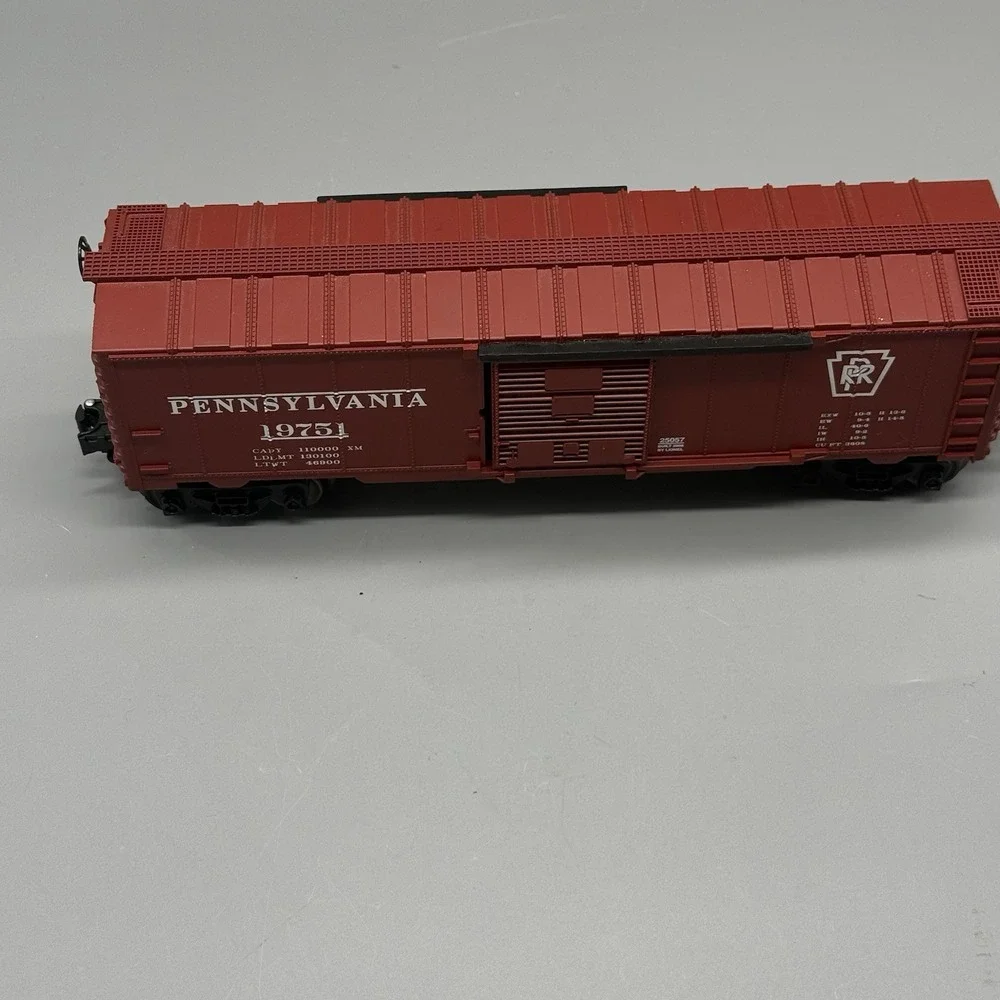 Lionel 6-25057 Pennsylvania PRR 19751 Boxcar O Gauge Freight Car Red Untested